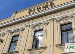 Fiume Hotel - Békéscsaba - Building