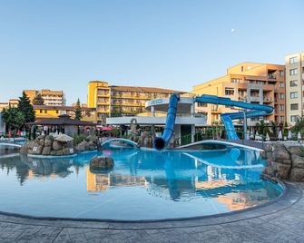Trakia Plaza Hotel - Nesebar - Zwembad