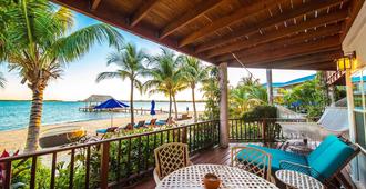 Chabil Mar Villas - Guest Exclusive Boutique Resort - Placencia - Balcón