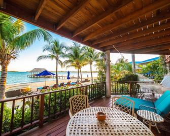 Chabil Mar Villas - Guest Exclusive Boutique Resort - Placencia - Balcon