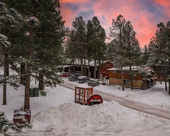 Skyes Hideaway Walk to Lifts - Angel Fire - Outdoors view