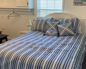 Pearl Apartment - Seadrift - Bedroom