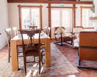 Tackork Gard Och Marina - Nagu - Essbereich