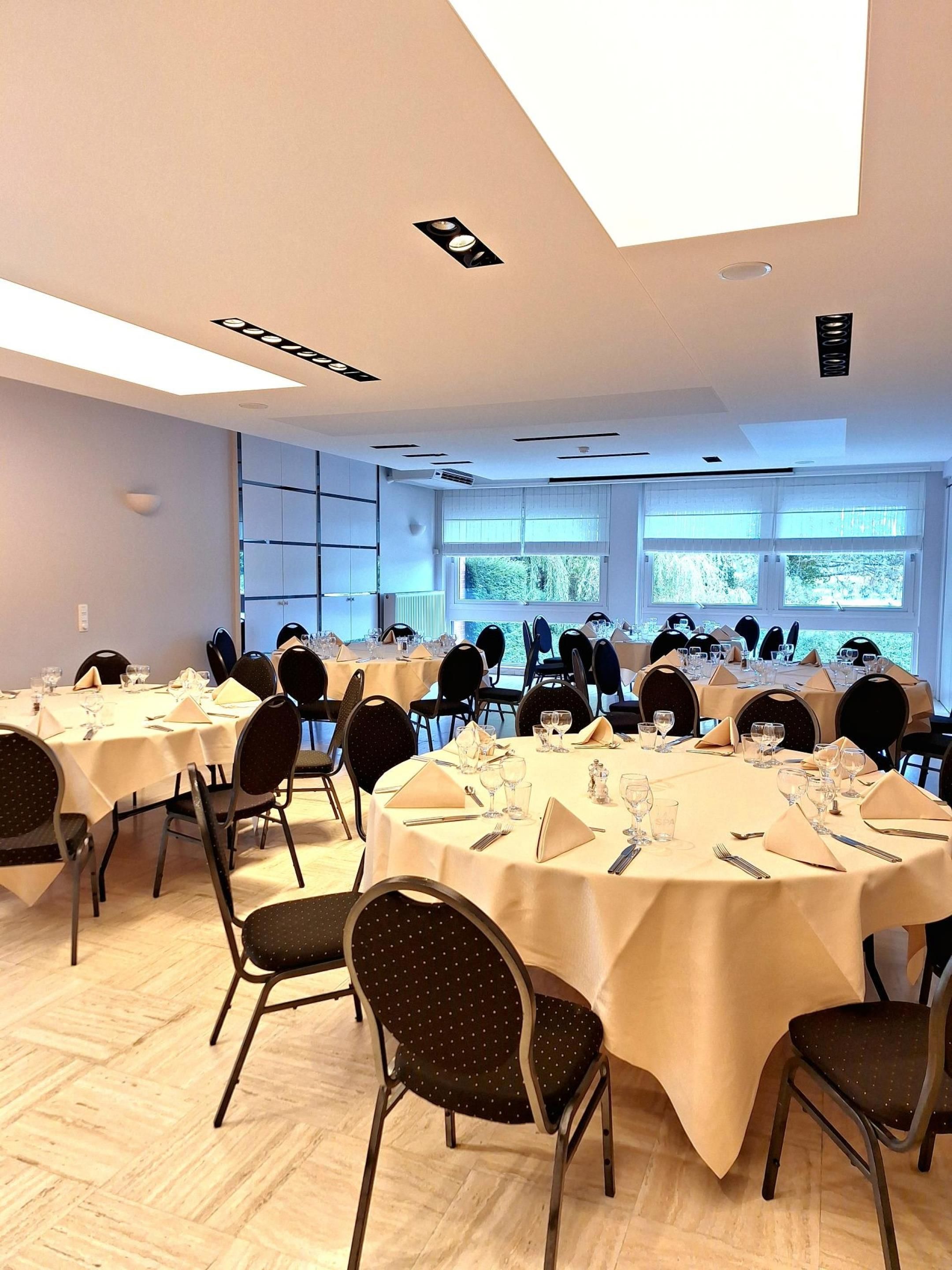 هوتل لي 3 كليز