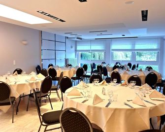 Hotel Les 3 Cles - Gembloux - Restaurante