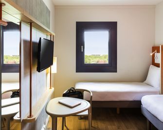 ibis budget Stein Maastricht - Stein - Camera da letto
