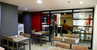 Travelbee Fuente Inn - Cebu City - Restaurant