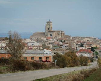 El Humilladero - Sasamón - Outdoors view