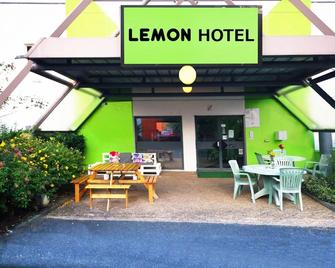 Lemon Hotel Ch Futuroscope - Châtellerault - Innenhof