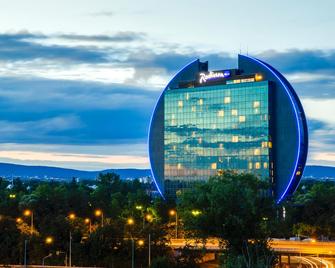Radisson Blu Hotel, Frankfurt am Main - Frankfurt