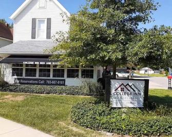 College Inn Bed and Breakfast - Marion - Gebouw