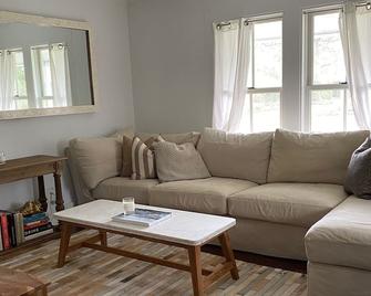 Modern Cottage with New Heated Pool - Mattituck - Living room
