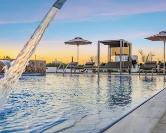Anemonisia Skyrian Living - Skýros - Pool