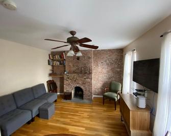 Riverhouse Extended Stay Apartment - Jersey City - Sala de estar