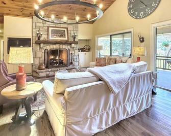 Highlands Falls Retreat - Highlands - Salon