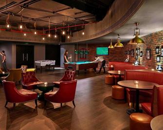 Fairmont Ajman - Ajman - Bar