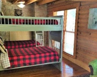 Unity Log Cabin on Bass Lake - Knox - Bedroom