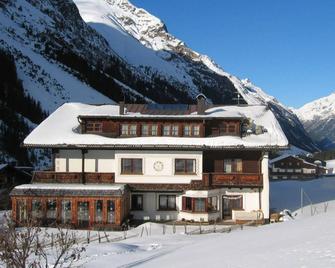 Landhaus Edelweiss - St. Leonhard im Pitztal - Bygning