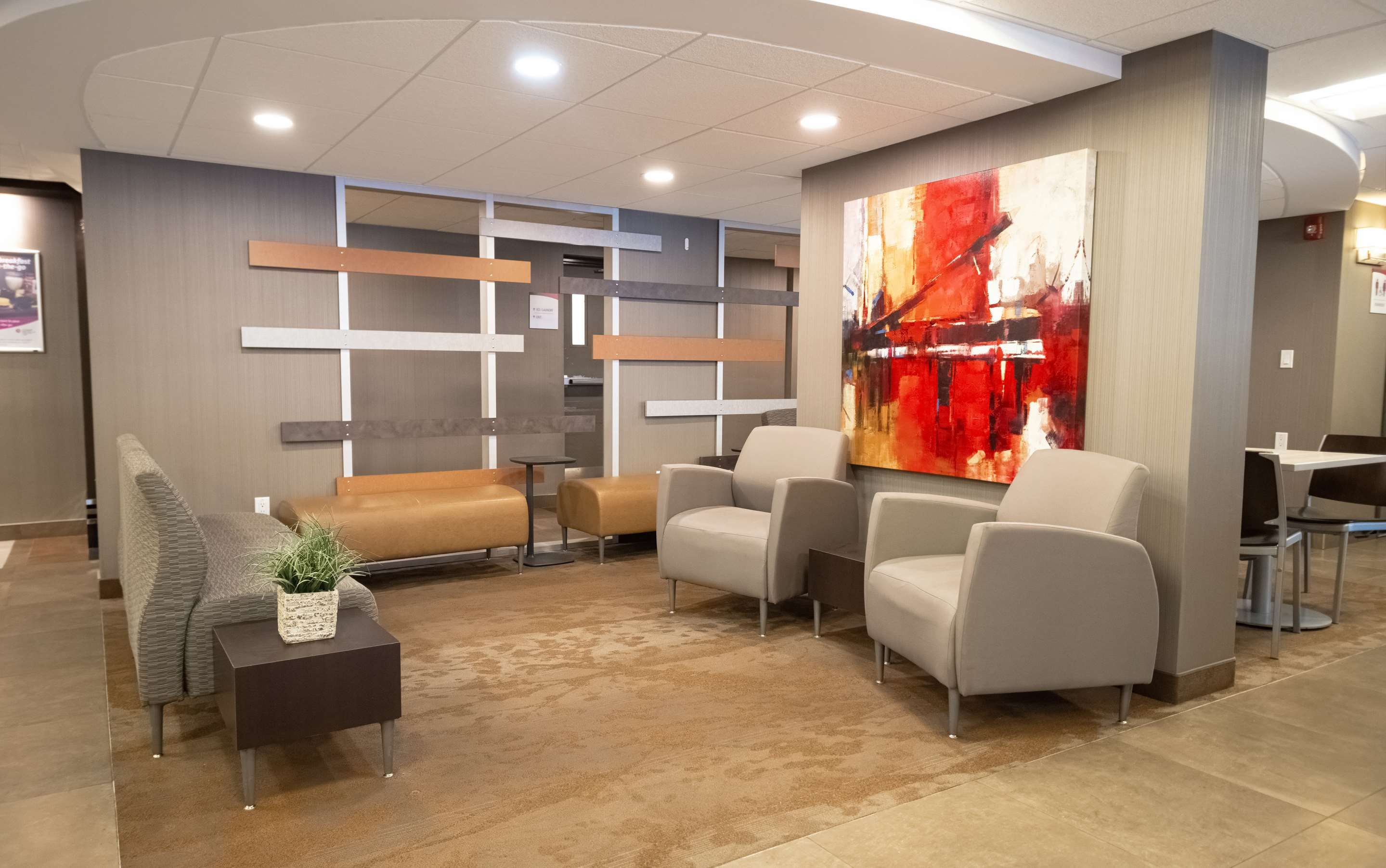 Coast Calgary Downtown Hotel & Suites By Apa