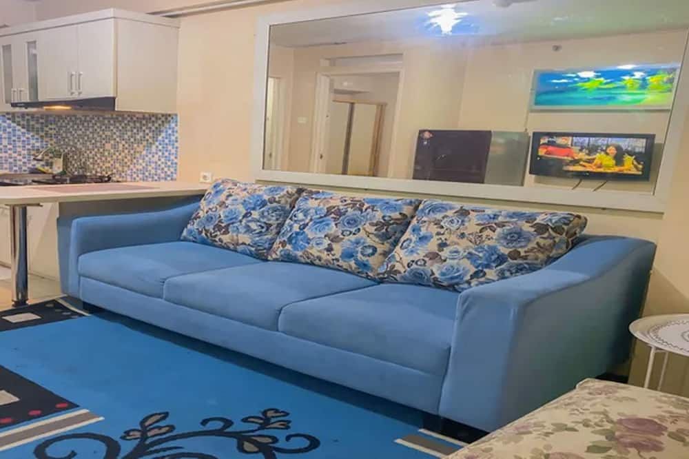 Joss Property Kalibata City By Pekotel - ג'קרטה - סלון