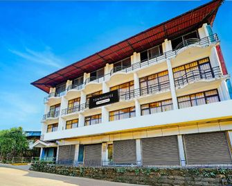 Hotel Raj - Madikeri - Edificio
