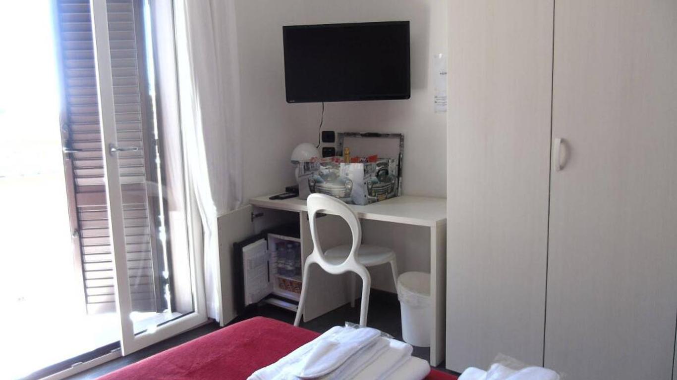 Areté Luxury Room