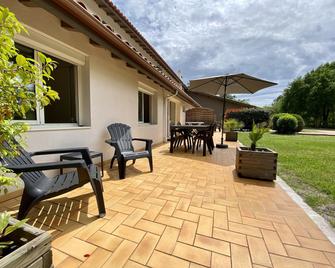 Hôtel La Ferme d'En Chon - Biscarrosse - Patio