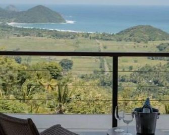 Casa Sud 2BR Luxury villa I Sea view I Private pool I Dunia Lombok - Kuta - Balcony