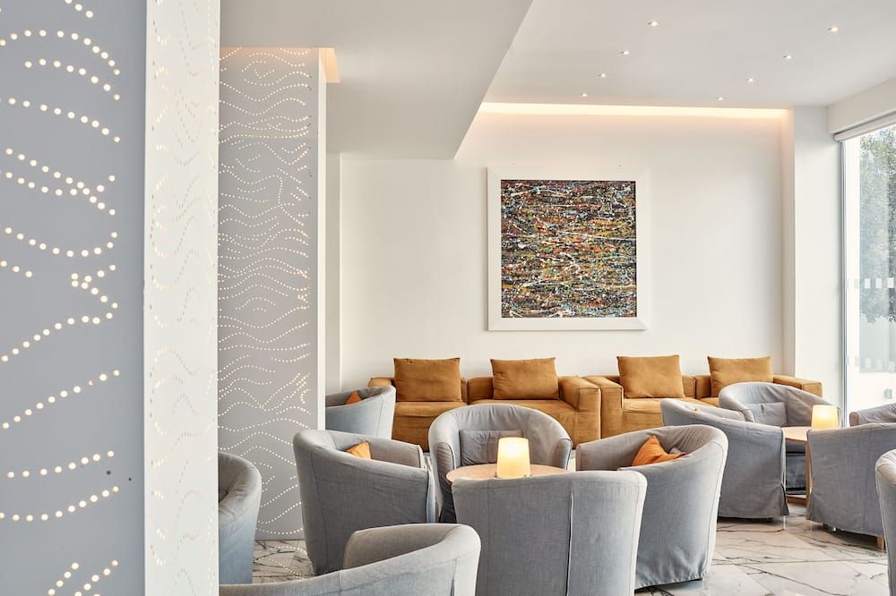 Atlantica Sancta Napa Hotel - איה נאפה - טרקלין