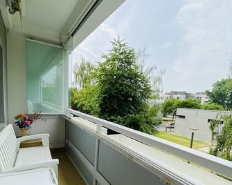 Quiet apartment Dresden- center - near central station - Dresden - Balcony