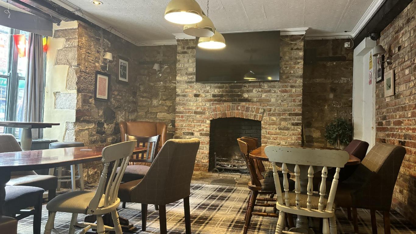 The Golden Lion Hotel