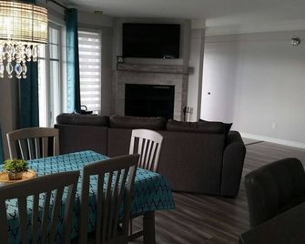 Condo Lac Archambault 295 - 생도나 - 다이닝룸