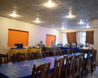 Golden Star Hotel Kalam - Kalam - Restaurant