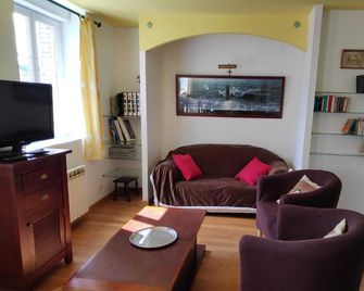 Apartment 2-3 people. near the port of Saint Valery en Caux - Saint-Valery-en-Caux - Obývací pokoj