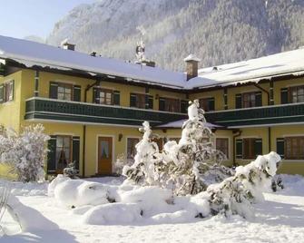 Vacation apartment no. 8, 1-2 persons, 42 sqm, 1 bedroom, balcony - Berchtesgaden - Building