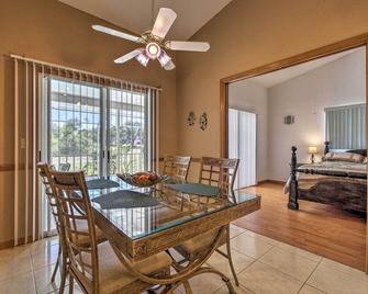 Spring Hill Home with Pool about 1 Mi to Weeki Wachee - Spring Hill - Jídelna