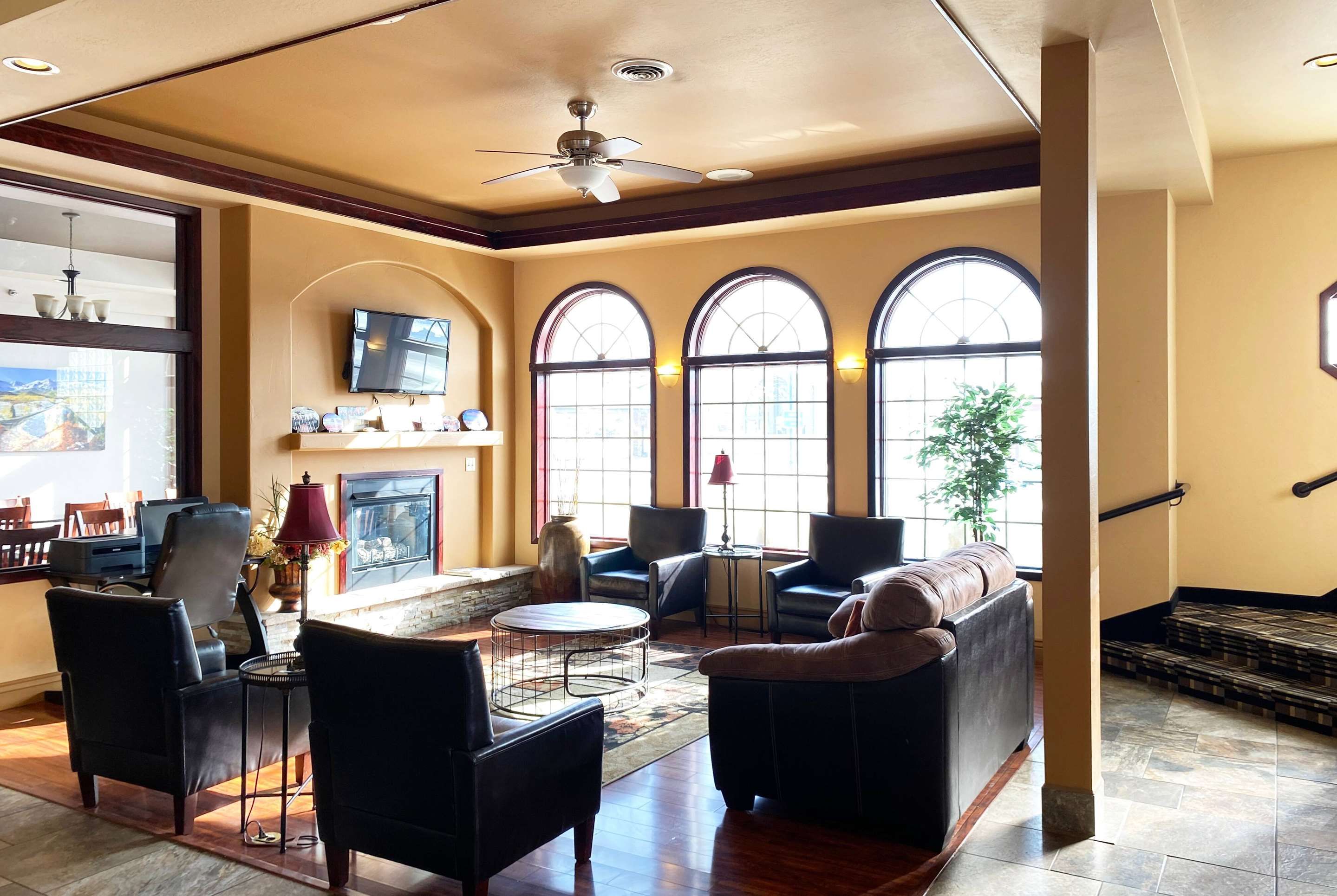Wingate by Wyndham Gunnison Near Western Colorado University - Gunnison - Lounge
