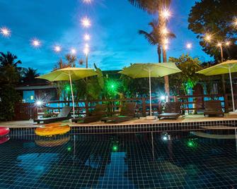 Pousada Villa Blu Maresias - Maresias - Piscina