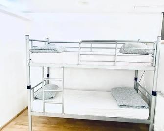 A.G Romana Hostel - בוקרשט - חדר שינה