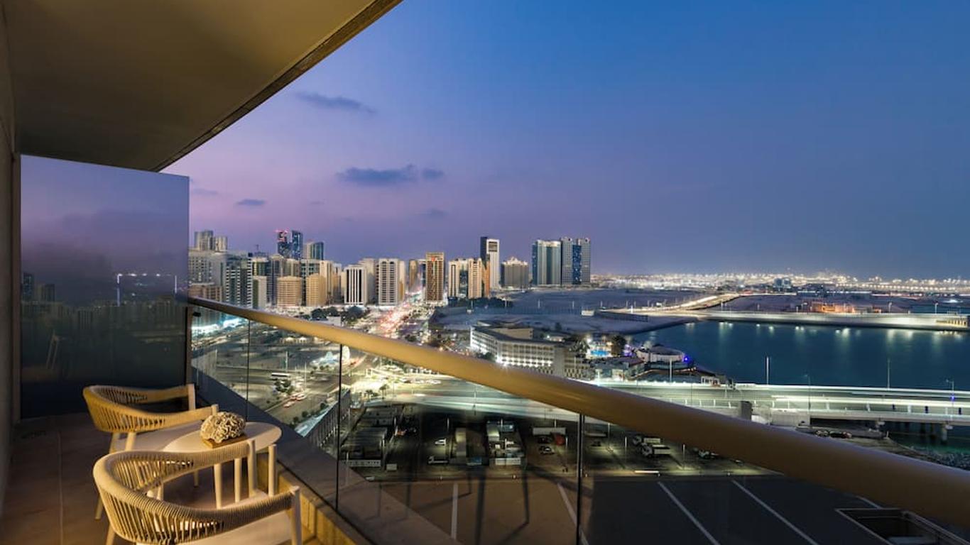 Beach Rotana All Suites