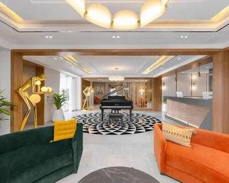 Ivy Lush Hotel - Warri - Lobby