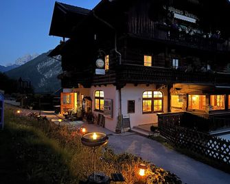 Veitenhof Alm im autofreien Kaisertal - Kufstein - Edifício