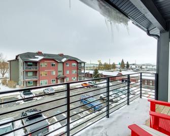 Livingston Condo w/ Balcony - 2 Mi to Downtown! - Livingston - Balkon