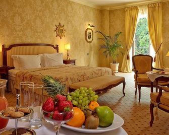 Kronon Park Hotel - Hrodna - Schlafzimmer