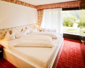 Hotel Pfeifer - Gaschurn - Bedroom