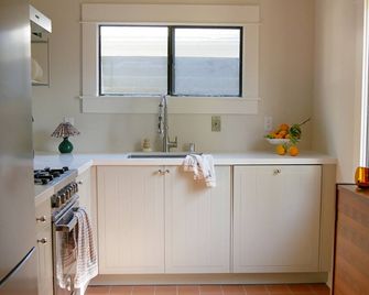 Los Feliz Bungalow - walking distance to Silver Lake - Los Angeles - Kitchen