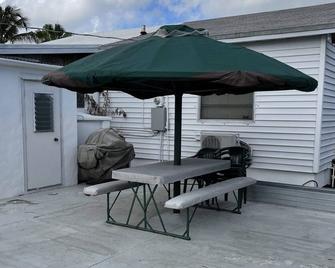 1 bedroom aprt in hollywood FL - Hollywood - Patio