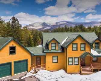 White Mountains Getaway- Welcoming Seasonal Renters! Close To Bretton Woods - Twin Mountain - Building
