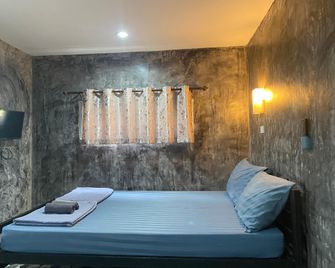Sripech Home - Sangkhla Buri - Habitación
