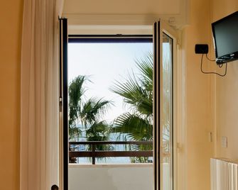 Hotel Mediterraneo - Porto Cesareo - Huiskamer